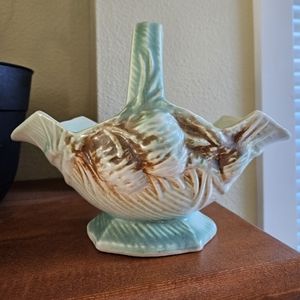 Vintage / McCoy pottery pinecone design/ basket/ from 1950s .